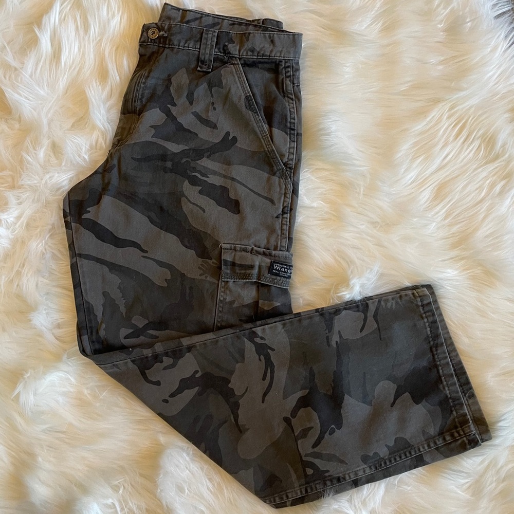 Wrangler camouflage cargo pants